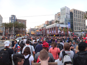 street-crowd-sdcc